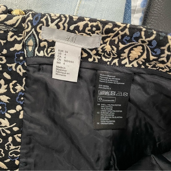 H&M Black, Blue, and White Patterned Skirt - Picture 3 of 3